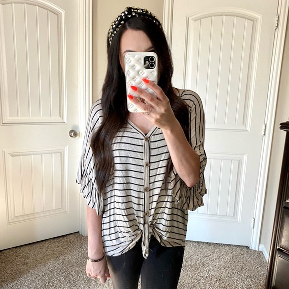 Fantastic fawn beige striped oversized top S - Picture 2 of 9